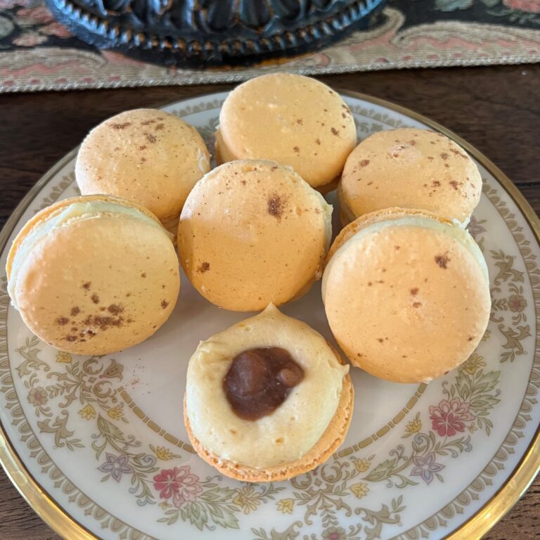 pumpkin macarons1